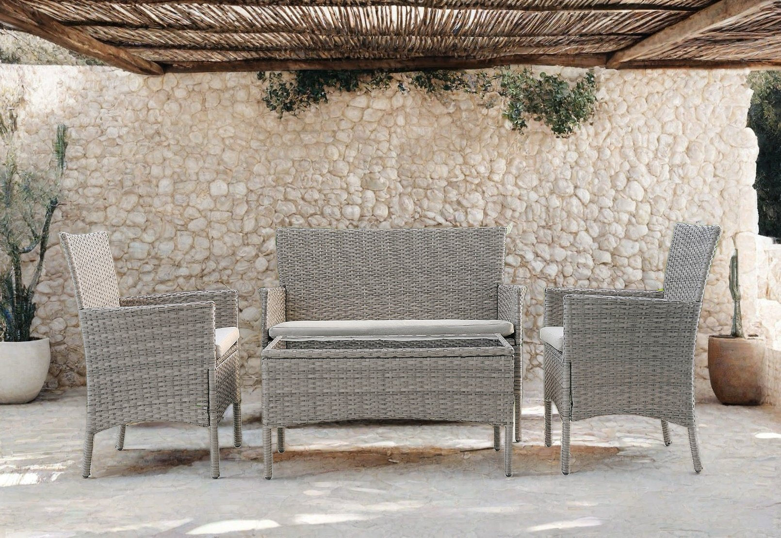 Outdoor Lounge