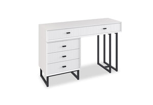 Amaya Dresser