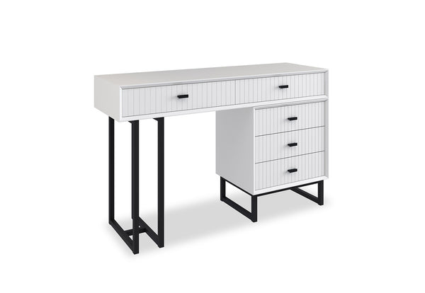 Amaya Dresser